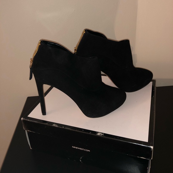 Nine West Ankle Bootie - Picture 2 of 8